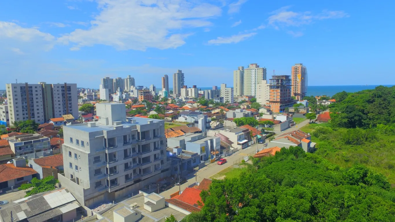 Apartamento com 3 quartos a 400 metros do mar em Balneário Piçarras — foto 2