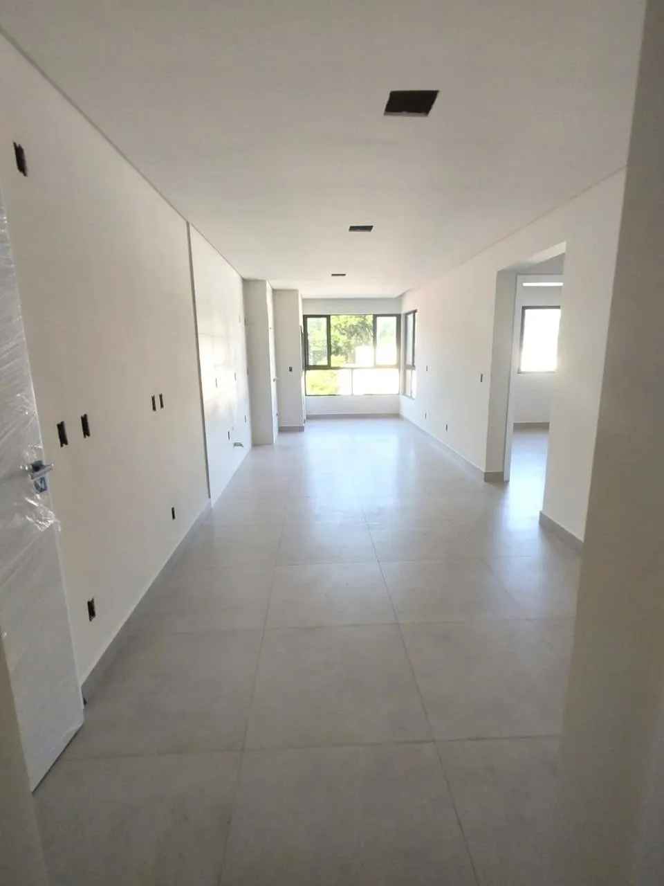 Apartamento com 3 quartos a 400 metros do mar em Balneário Piçarras — foto 7