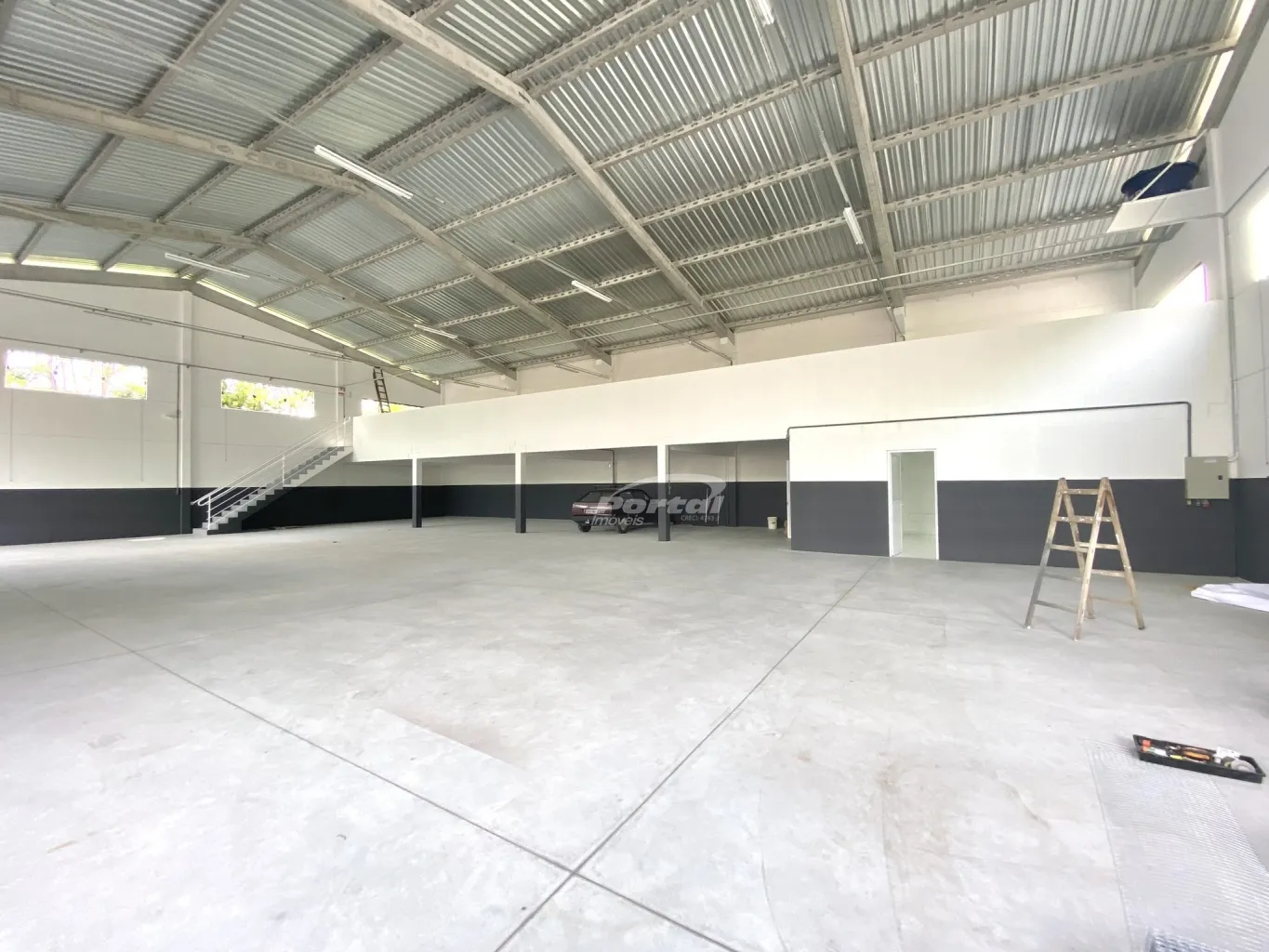 Excelente oportunidade comercial! Galpão localizado no bairro Itoupava Central, bairro com maior potencial de expansão e em constante crescimento. — foto 4