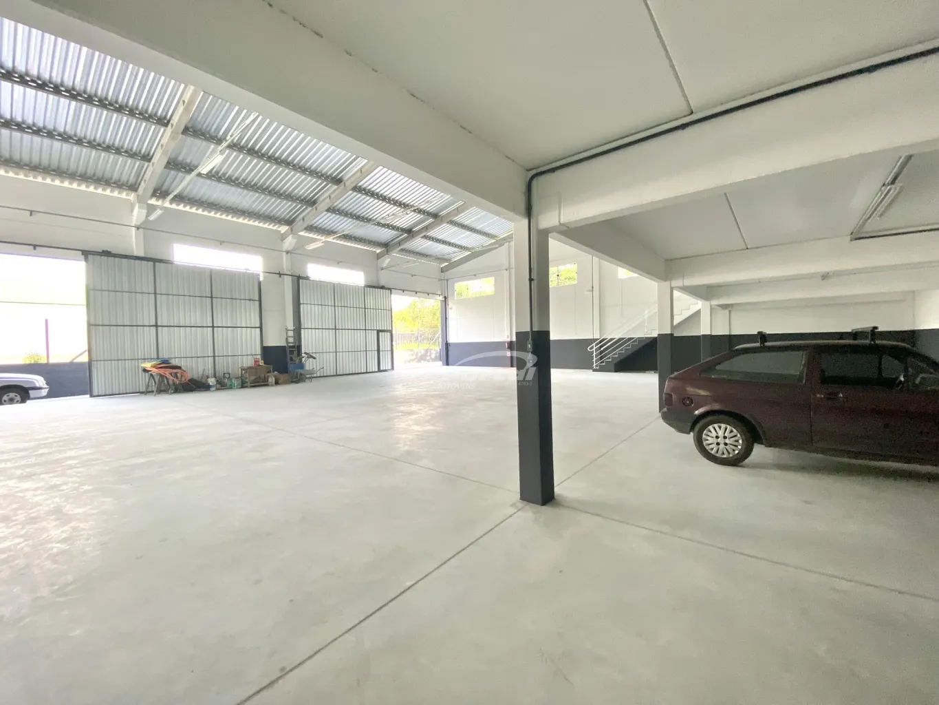 Excelente oportunidade comercial! Galpão localizado no bairro Itoupava Central, bairro com maior potencial de expansão e em constante crescimento. — foto 5
