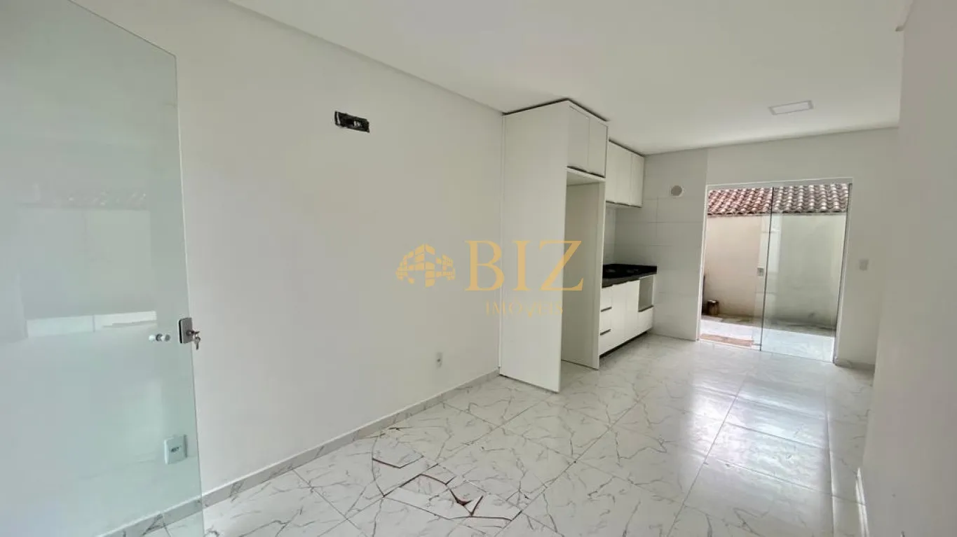 Excelente sobrado com cozinha planejada, com 2 amplos dormitórios, no Bairro Boa Vista. — foto 3