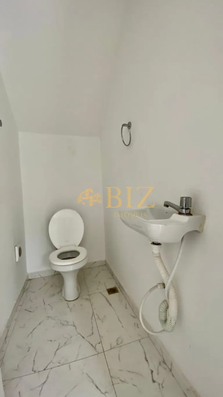 Excelente sobrado com cozinha planejada, com 2 amplos dormitórios, no Bairro Boa Vista. — foto 5