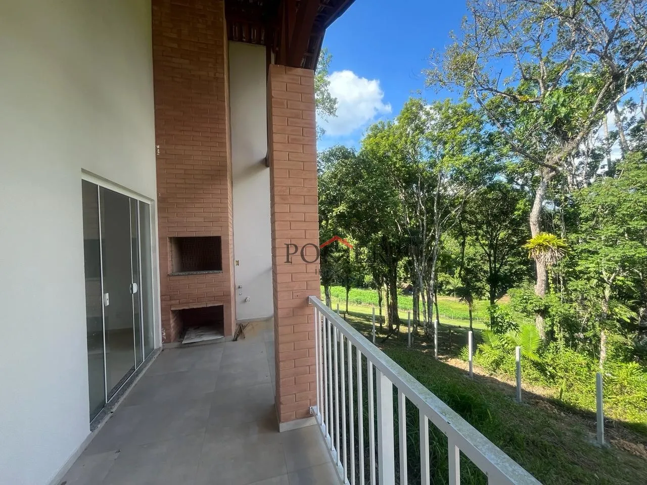 Lindas casas novas, no condomínio Residencial Ecohaus, com 3 dormitórios, com 122,17 m de área privativa, no Bairro Pomerode Fundos, na cidade de Pomerode. — foto 3