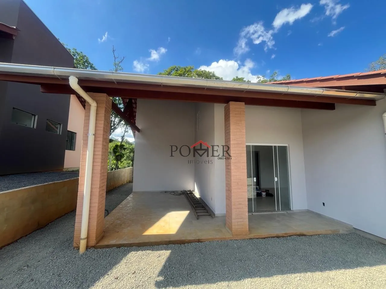 Lindas casas novas, no condomínio Residencial Ecohaus, com 3 dormitórios, com 122,17 m de área privativa, no Bairro Pomerode Fundos, na cidade de Pomerode. — foto 4