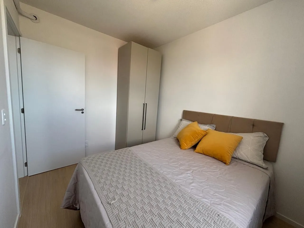 Apartamento 2 dormitórios, com lazer completo, 600 metros da praia, em Itajuba. (Cod. 16083) — foto 2
