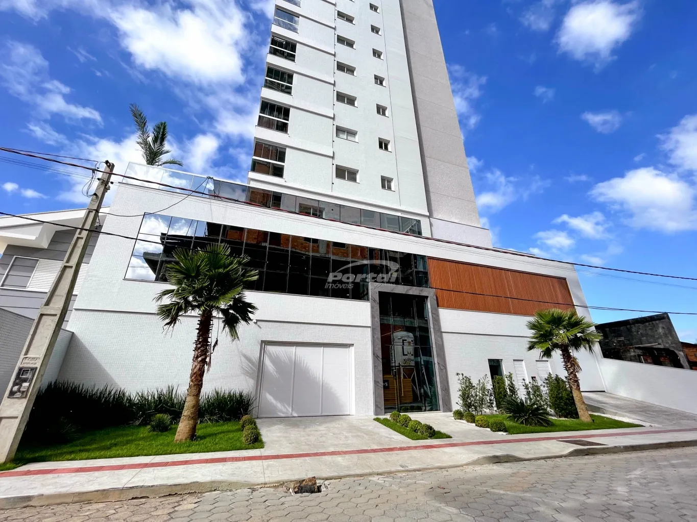 Excelente apartamento, com 3 suítes, localizado no bairro Itacolomi em Balneário Piçarras! — foto 3