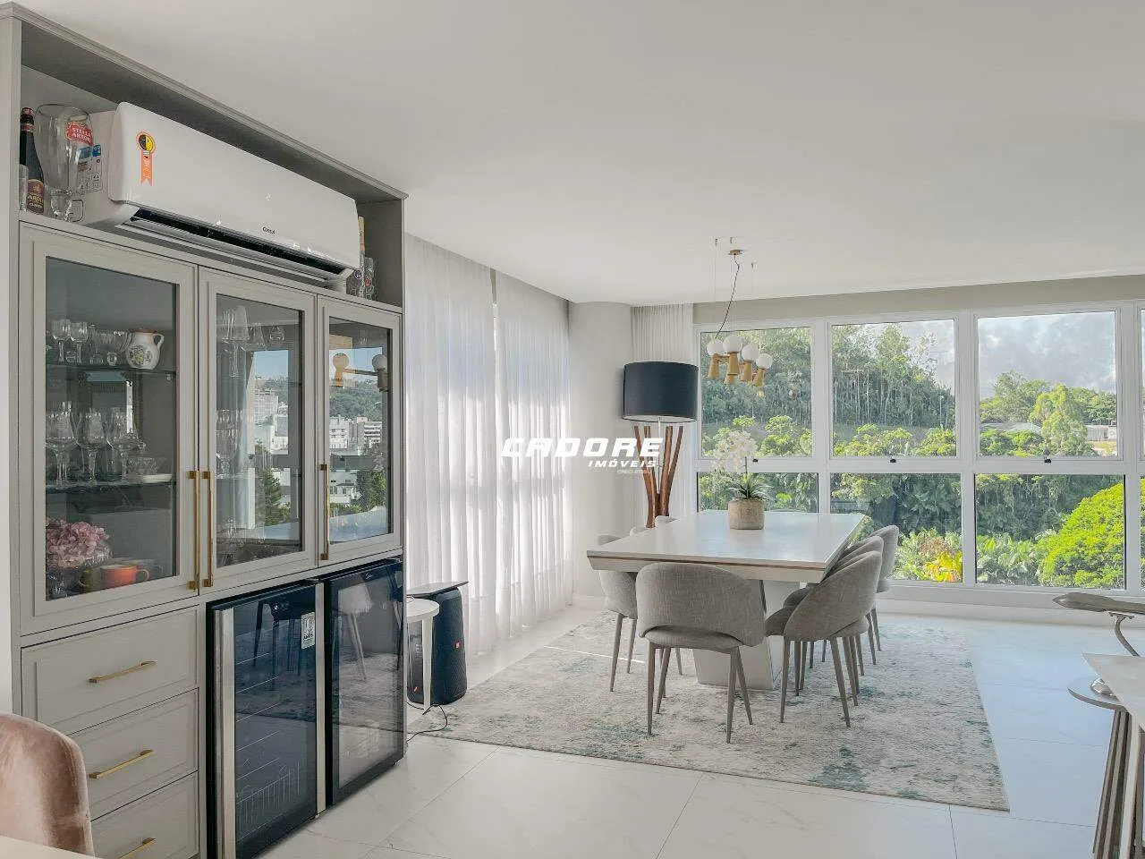 APARTAMENTO DE ALTO PADRÃO EM ANDAR ALTO — foto 2
