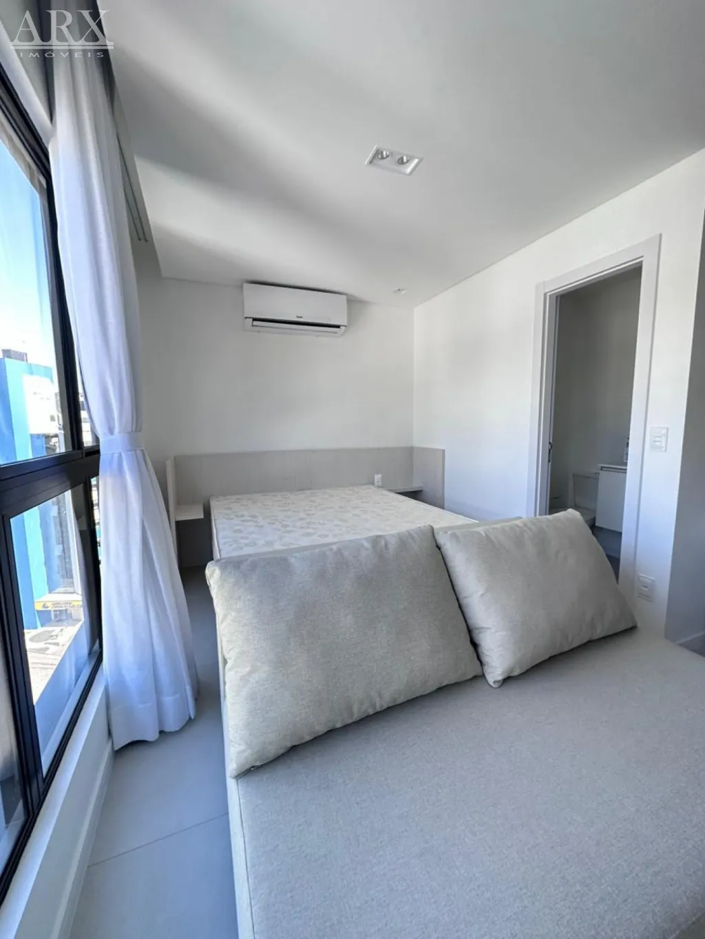 Excelente Loft, novo, mobiliado e equipado, localizado no bairro Garcia — foto 4