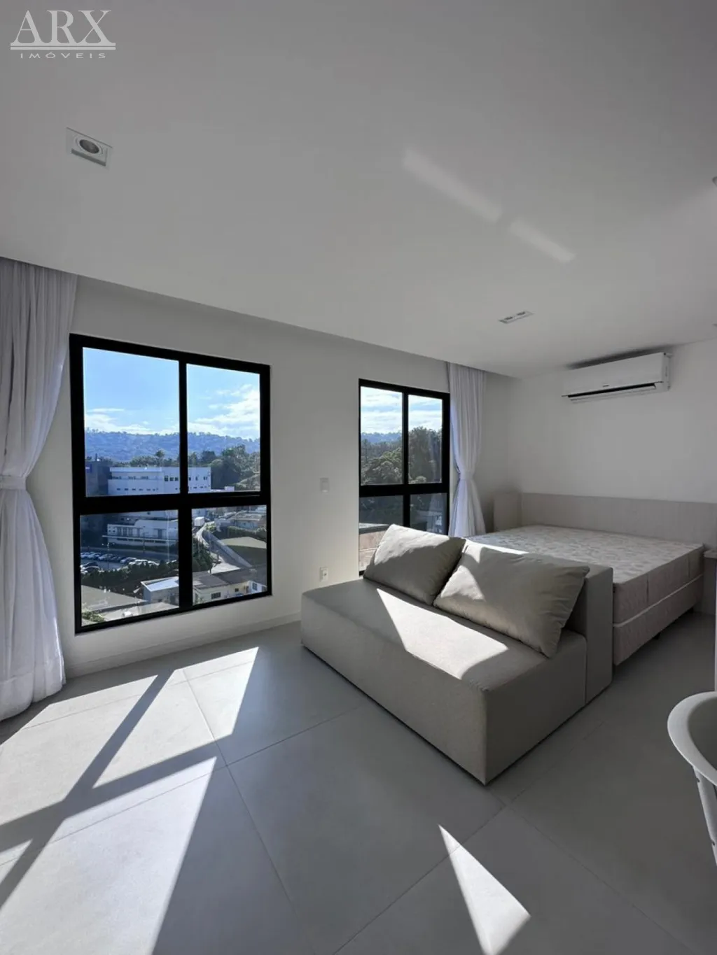 Excelente Loft, novo, mobiliado e equipado, localizado no bairro Garcia — foto 3