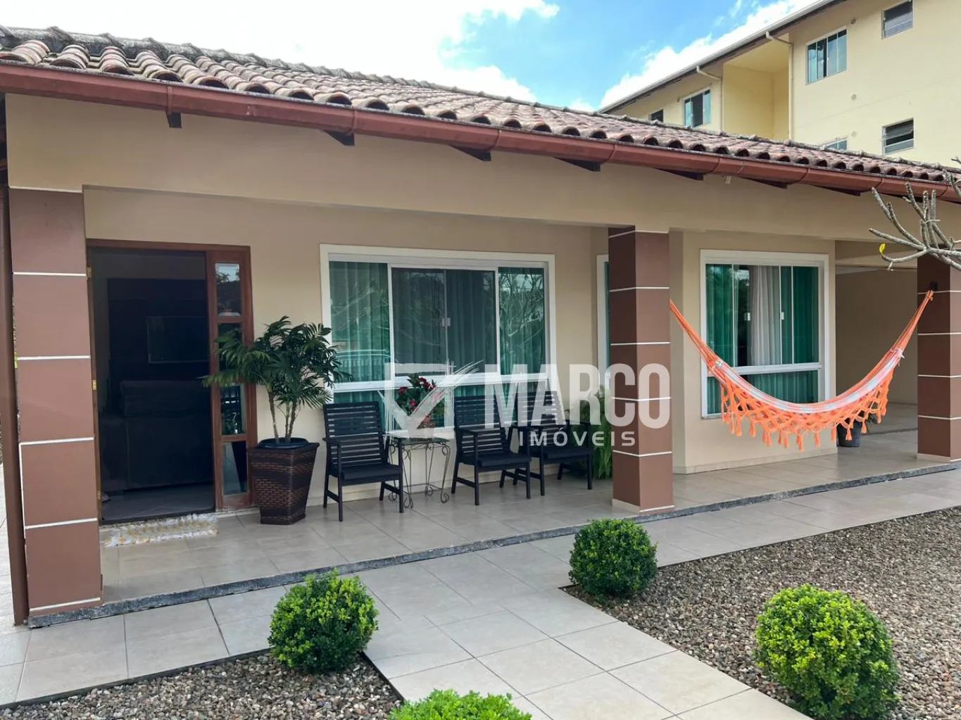 Linda casa com amplo quintal no Ribeirão Areia, em Pomerode. — foto 2