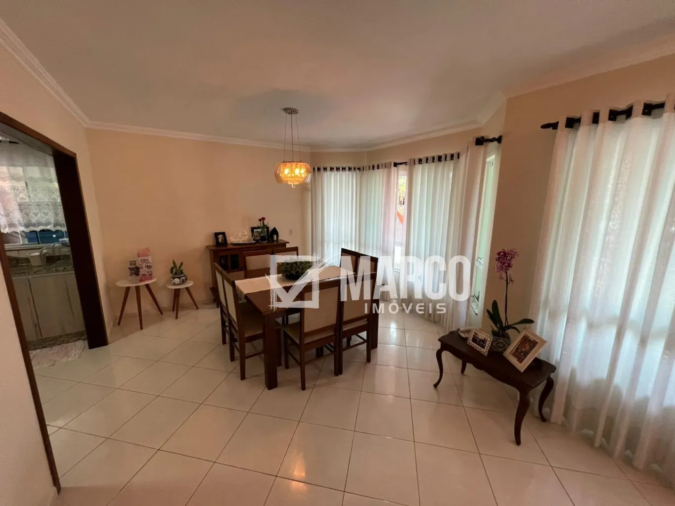 Linda casa com amplo quintal no Ribeirão Areia, em Pomerode. — foto 5