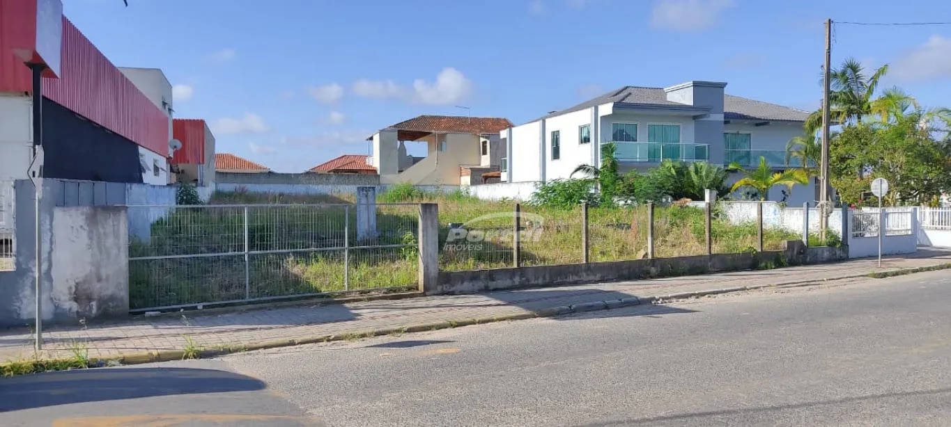 Excelente oportunidade de investimento! Terreno com 742,90m, escriturado, pronto para construir, no bairro São Cristovão em Barra Velha/SC. - foto 1