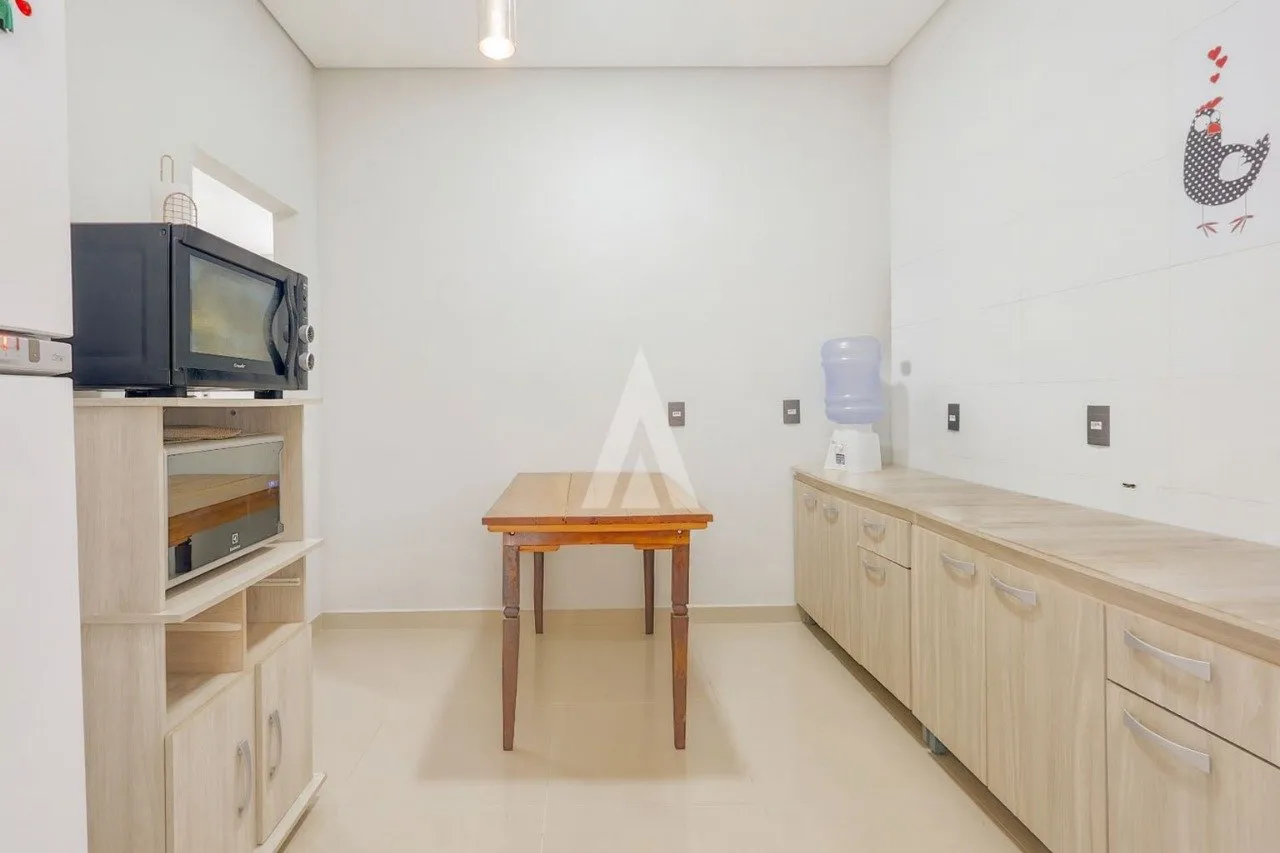 Sobrado com 3 suíte(s) à venda no bairro Glória em Joinville, por R$ 785.000.00. — foto 6