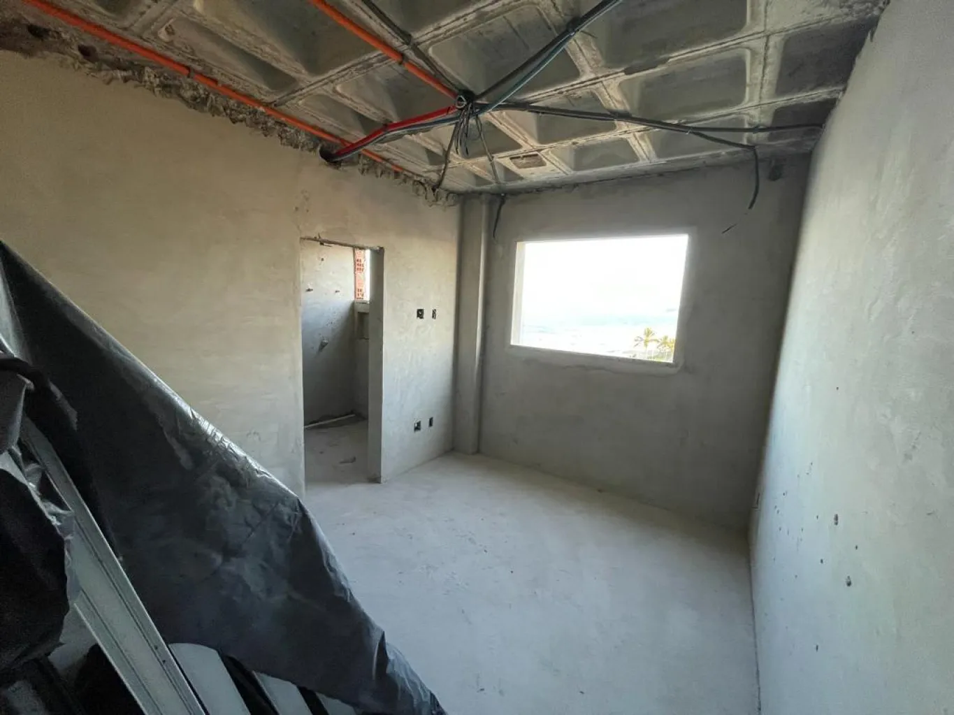 Apartamento com 3 suítes sendo uma master com hidro frente mar na Praia do Tabuleiro — foto 5