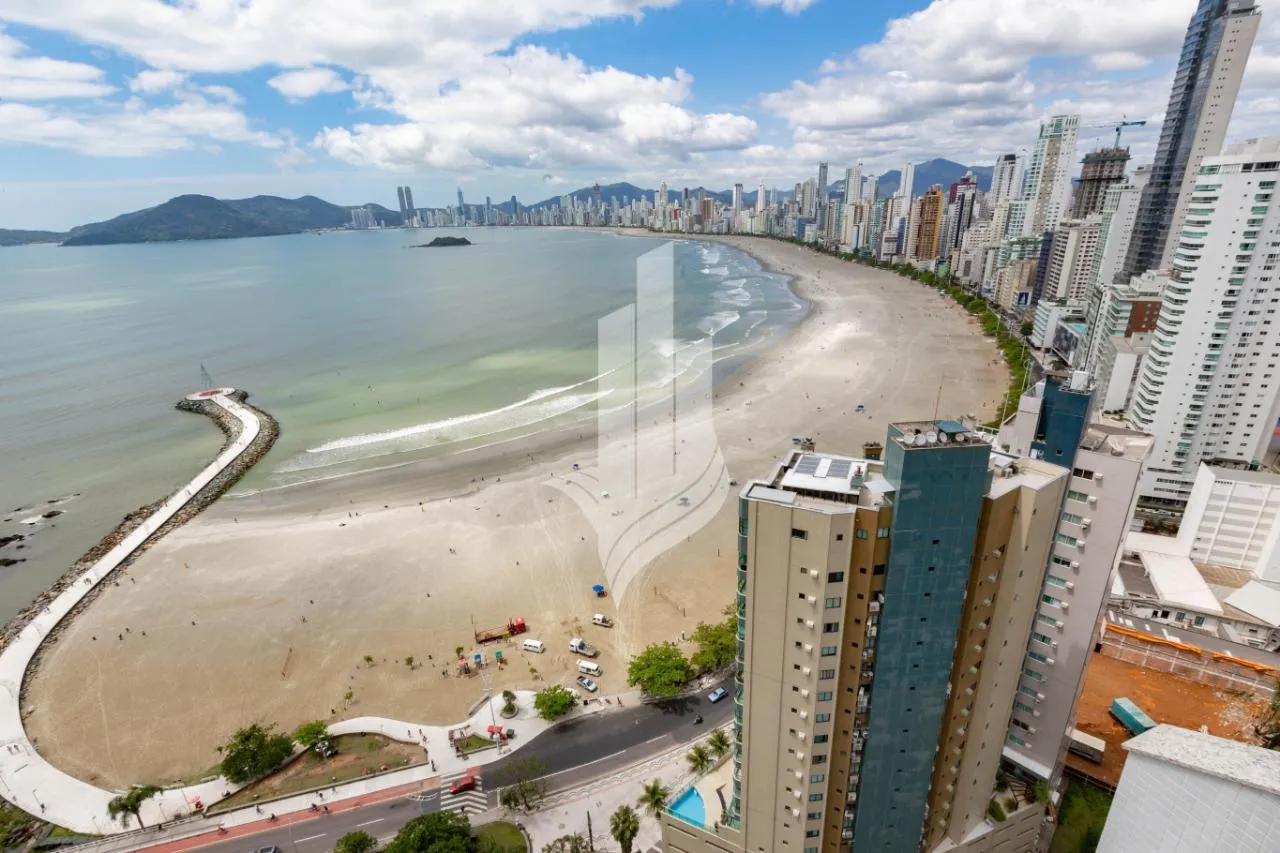 Apartamento com vista definitiva frente mar, MOBILIADO E EQUIPADO, com 3 suítes e 4 vagas de garagem. — foto 4