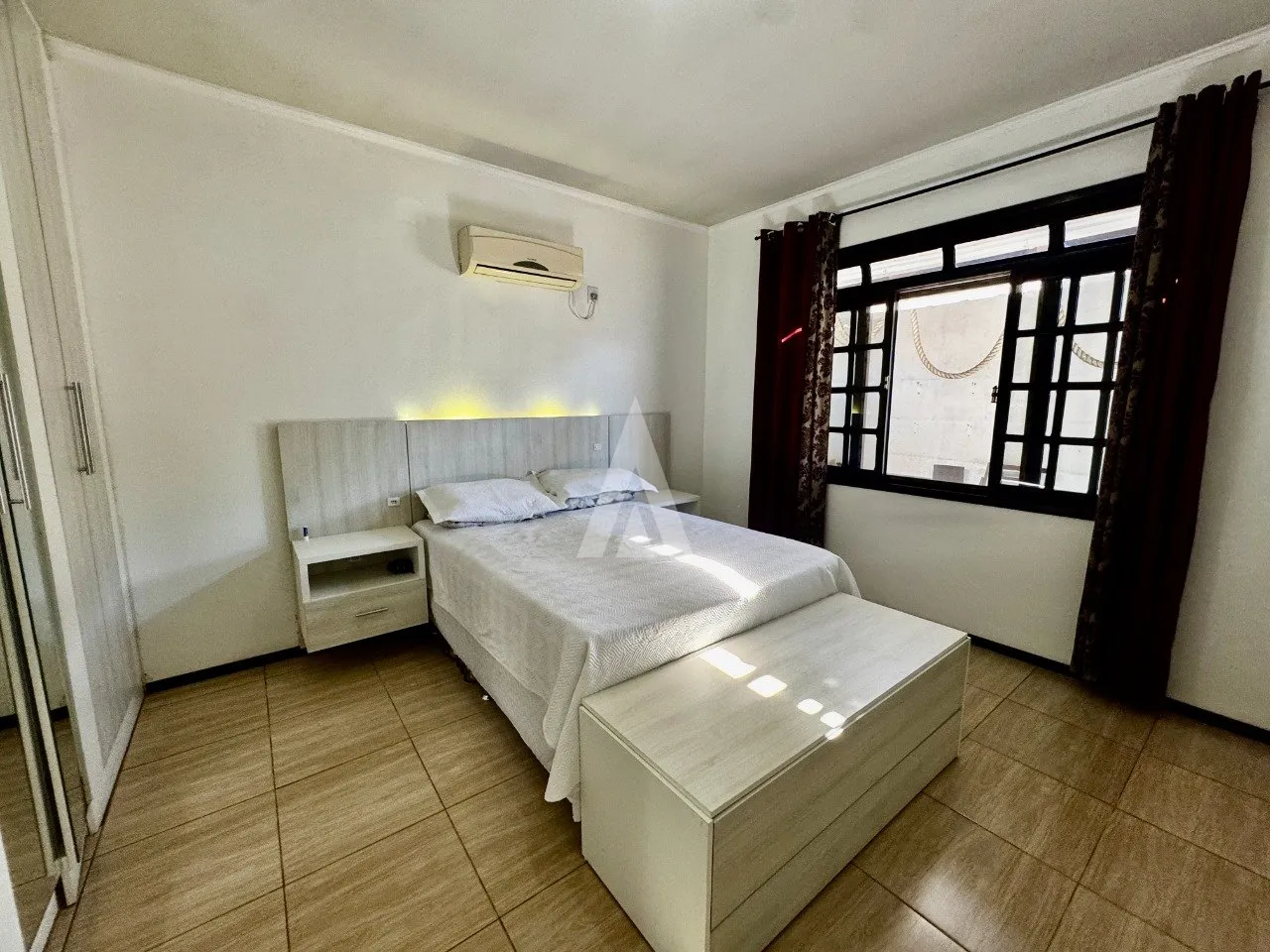 Casa com 1 suíte(s) mais 2 quarto(s) à venda no bairro Guanabara em Joinville, por R$ 799.000.00. — foto 5