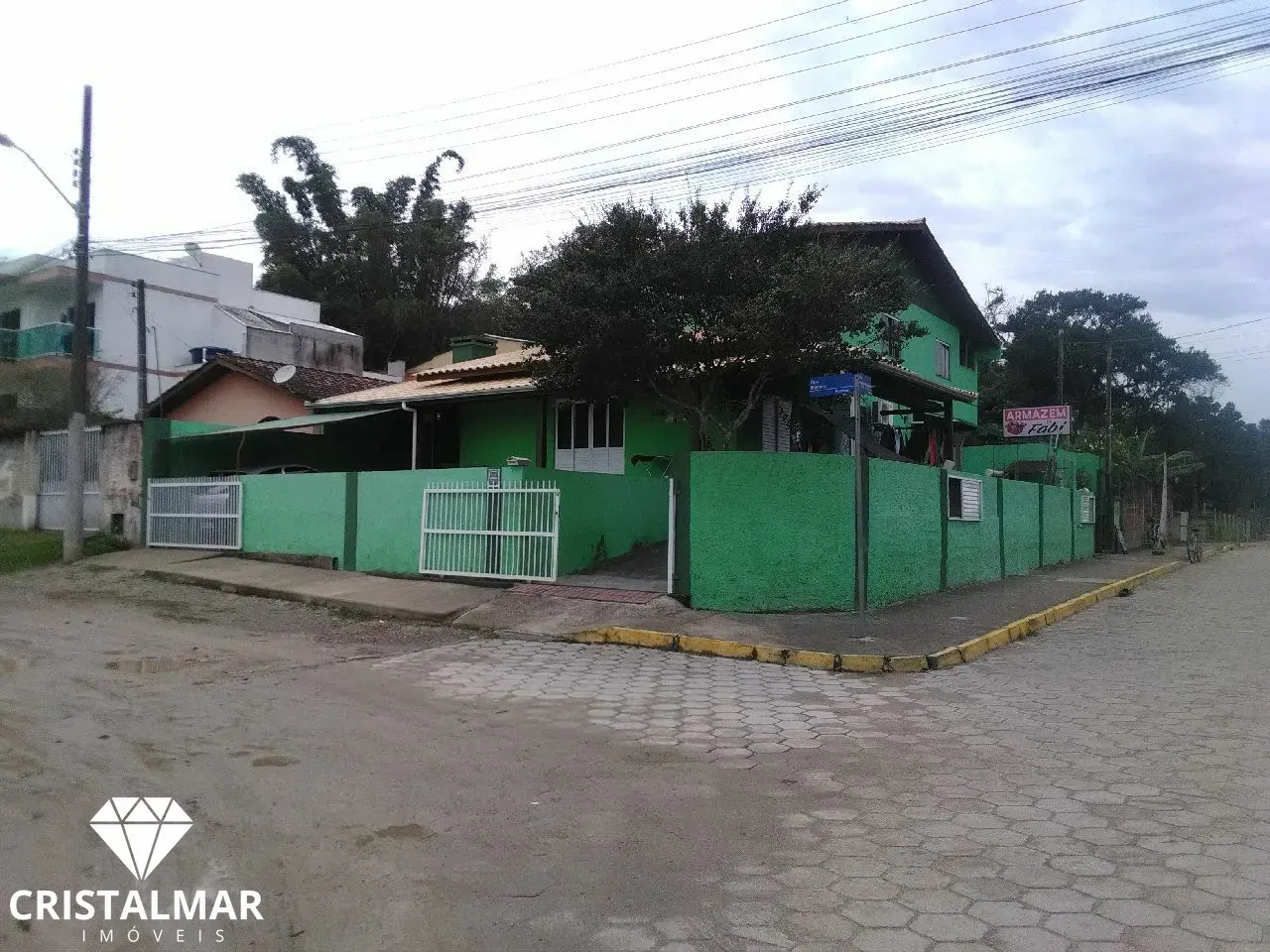 CASA À VENDA EM BOMBAS PRONTA PARA MORAR OU INVESTIR — foto 4