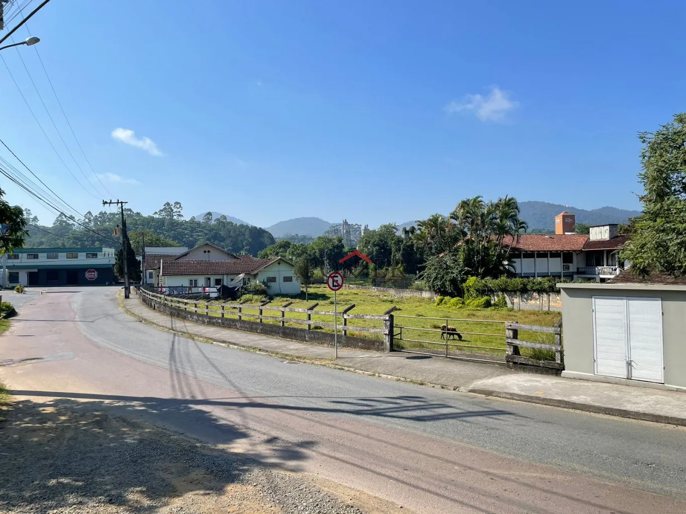 Oportunidade única de Imóvel/Terreno para fins comerciais com localização estratégica em Testo Central na cidade de Pomerode com 2.083,45m. Imóvel fica localizado em área com franca expansão econômica no Município. — foto 6