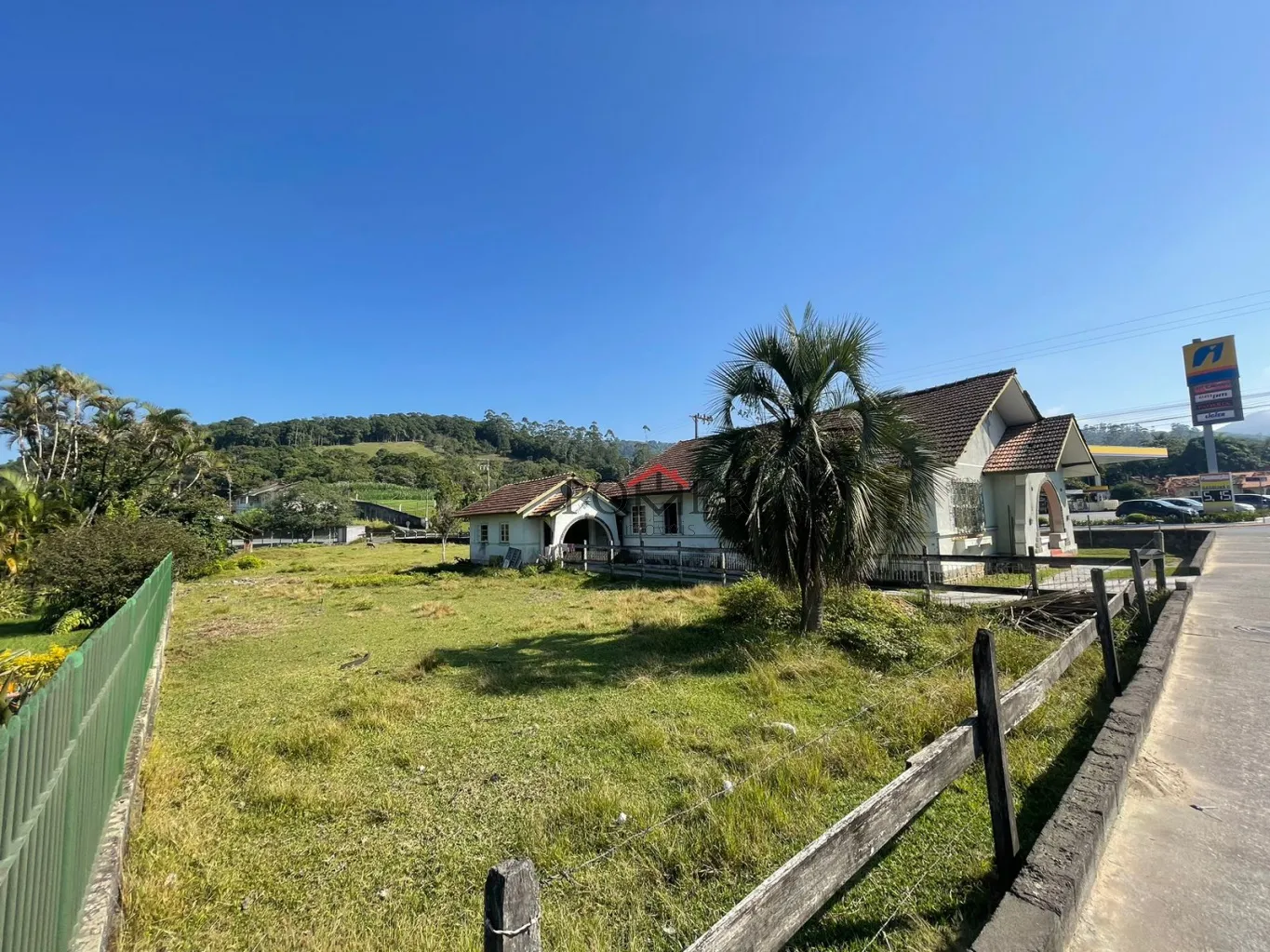 Oportunidade única de Imóvel/Terreno para fins comerciais com localização estratégica em Testo Central na cidade de Pomerode com 2.083,45m. Imóvel fica localizado em área com franca expansão econômica no Município. — foto 4