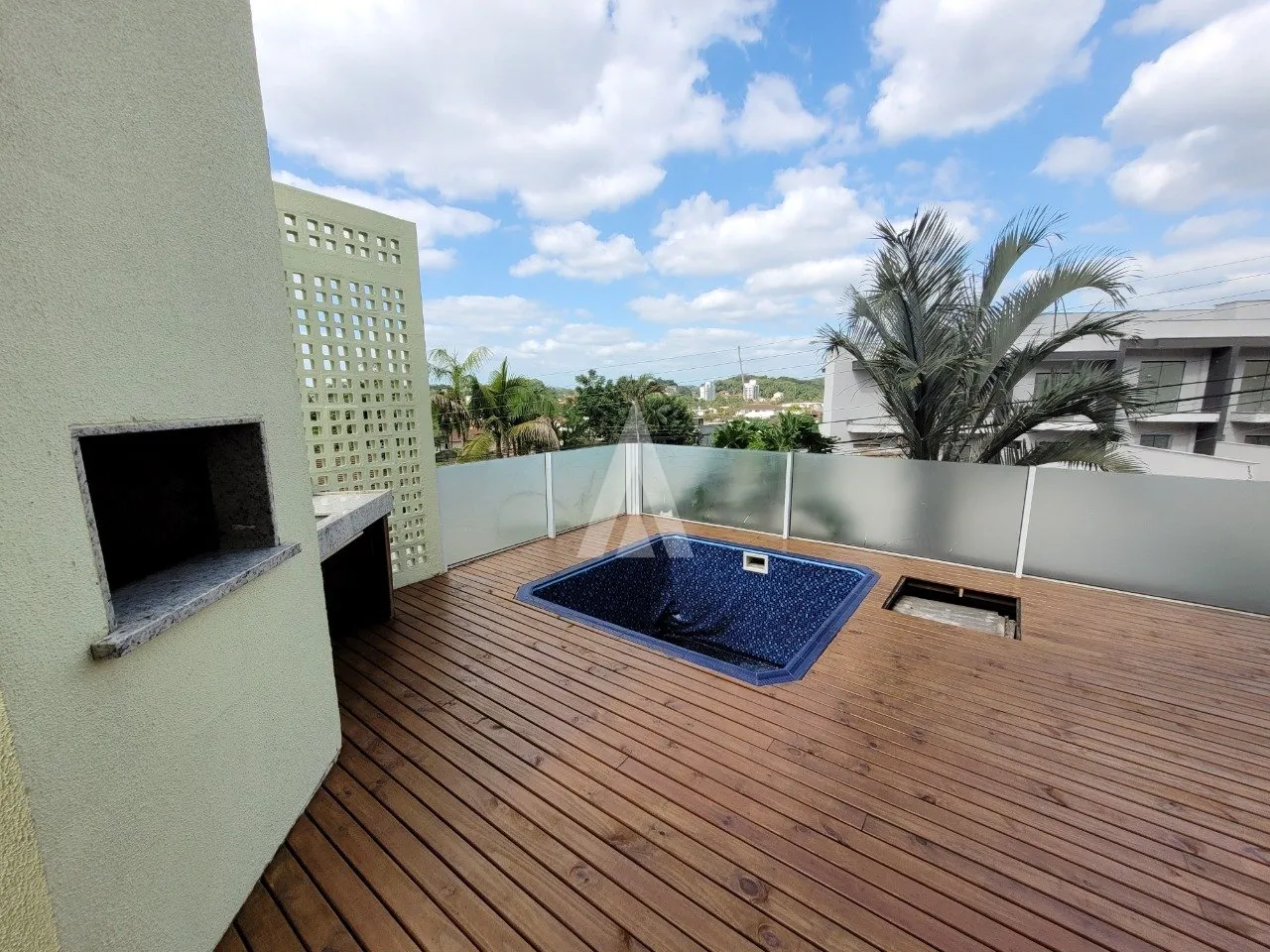 Sobrado triplex com 2 suítes e 2 quartos à venda no bairro Anita Garibaldi em Joinville-SC por R$780.000,00. — foto 5