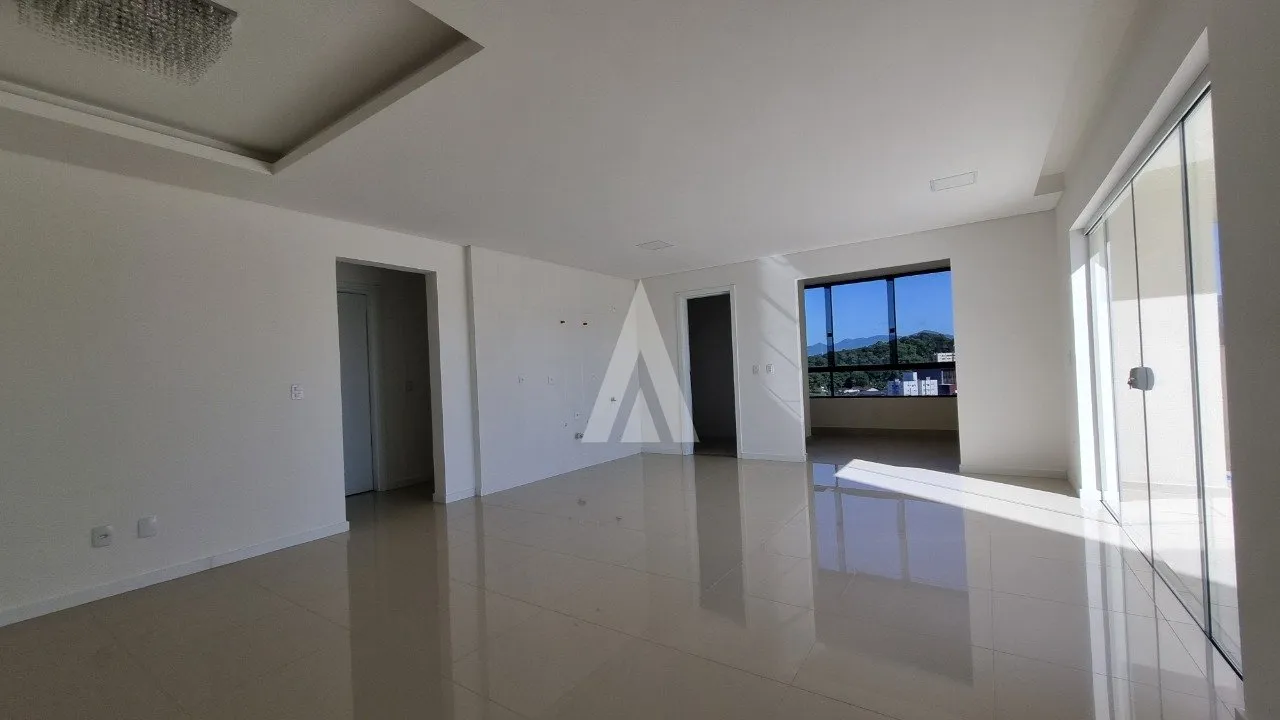 Cobertura com 1 suíte(s) mais 2 quarto(s) à venda no bairro Anita Garibaldi em JOINVILLE, por R$ 1.500.000.00. - foto 1
