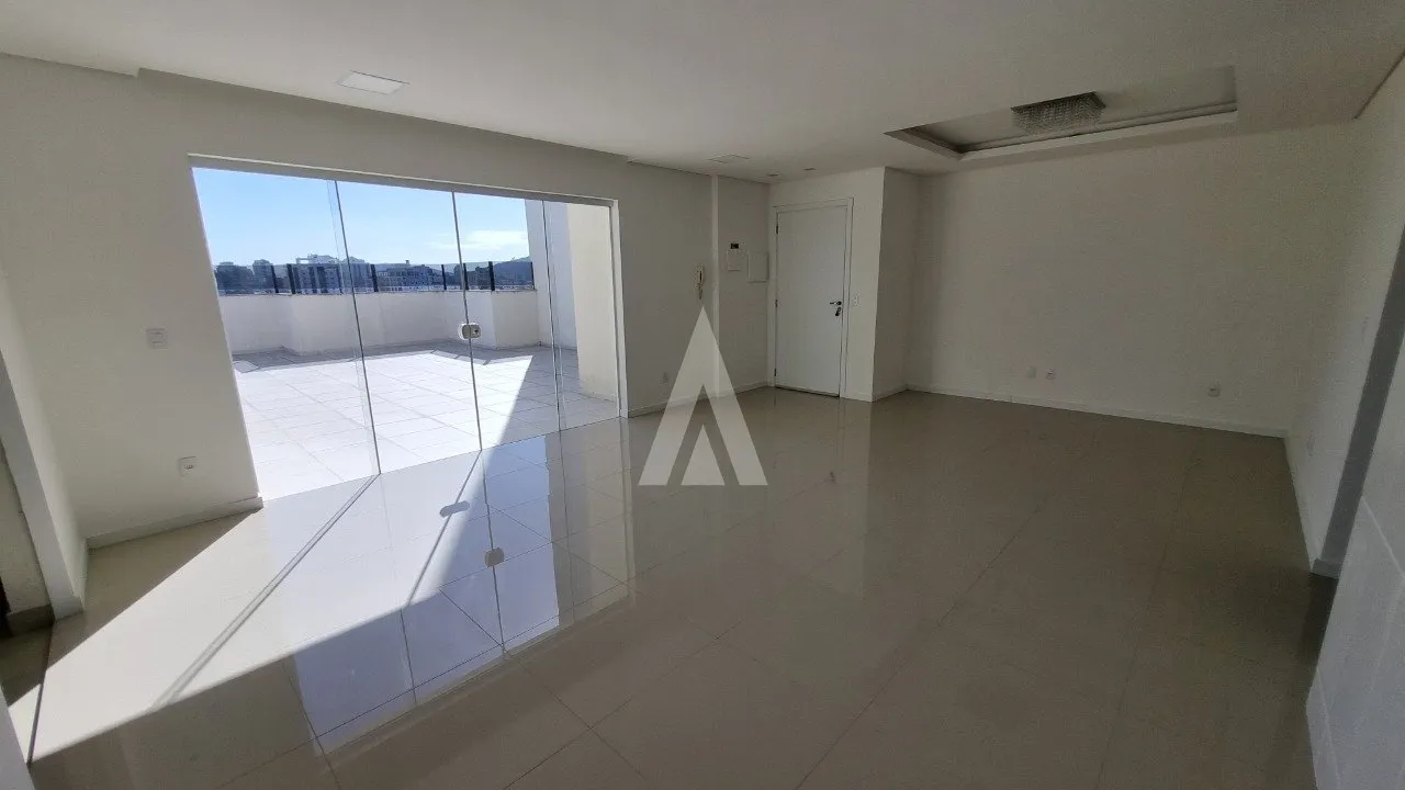 Cobertura com 1 suíte(s) mais 2 quarto(s) à venda no bairro Anita Garibaldi em JOINVILLE, por R$ 1.500.000.00. — foto 2