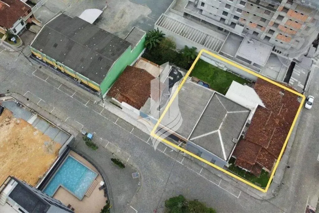 Oportunidade de investimento no bairro Victor Konder - foto 1