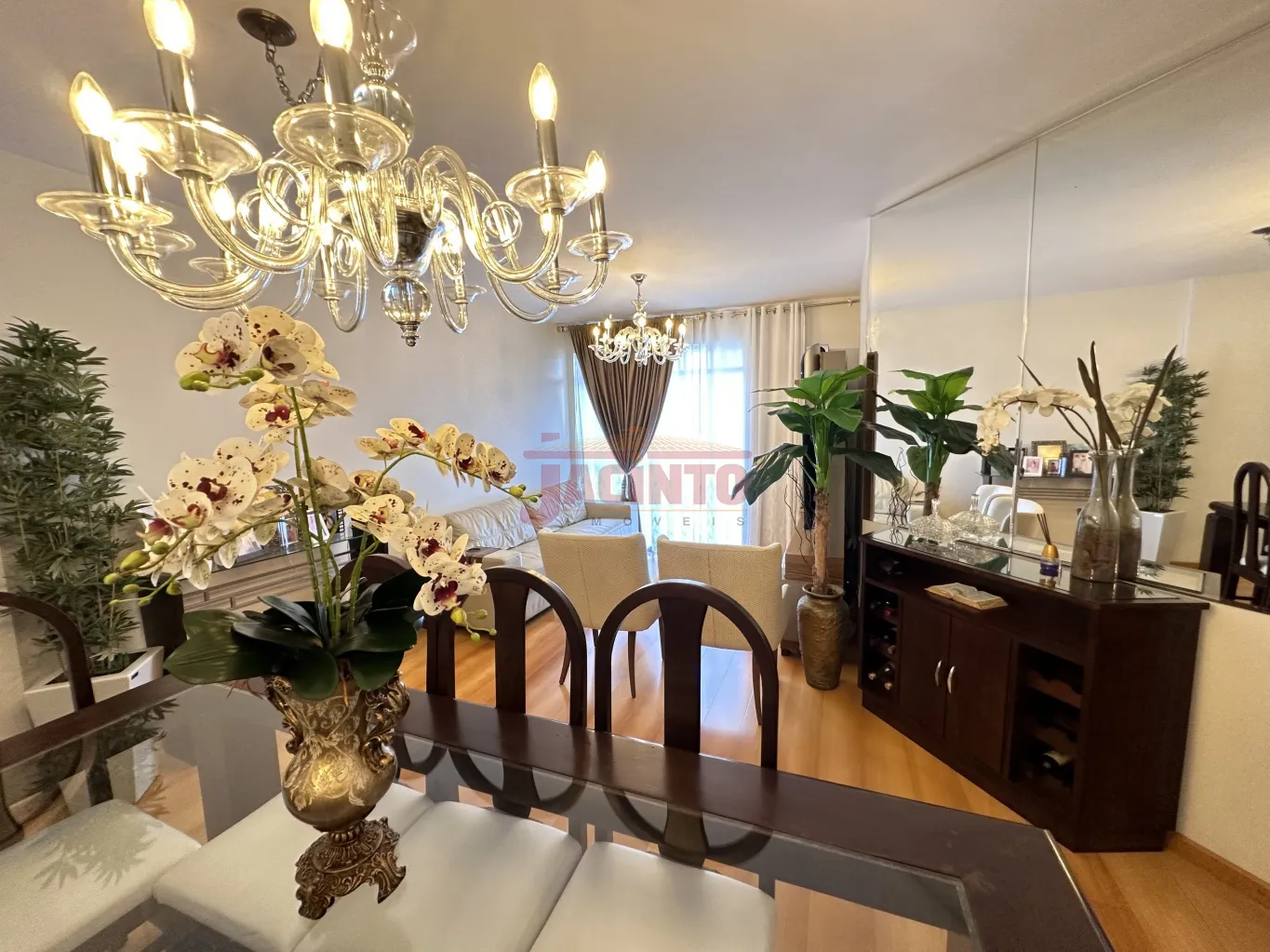 Apartamento amplo em ótima localização, com 3 dormitórios. — foto 3