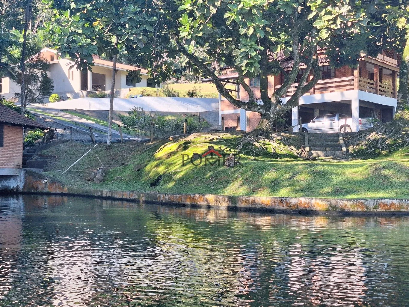 Um lindo Sítio no Bairro Testo Rega com uma casa de 207,75m localizado na cidade de Pomerode. Área total da propriedade: 12.118,00m — foto 2