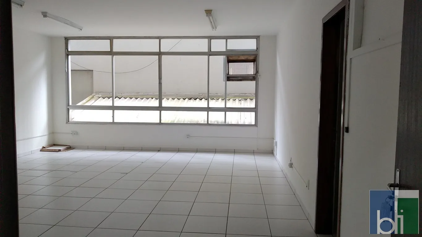Sala comercial em prédio - Centro de Blumenau — foto 2