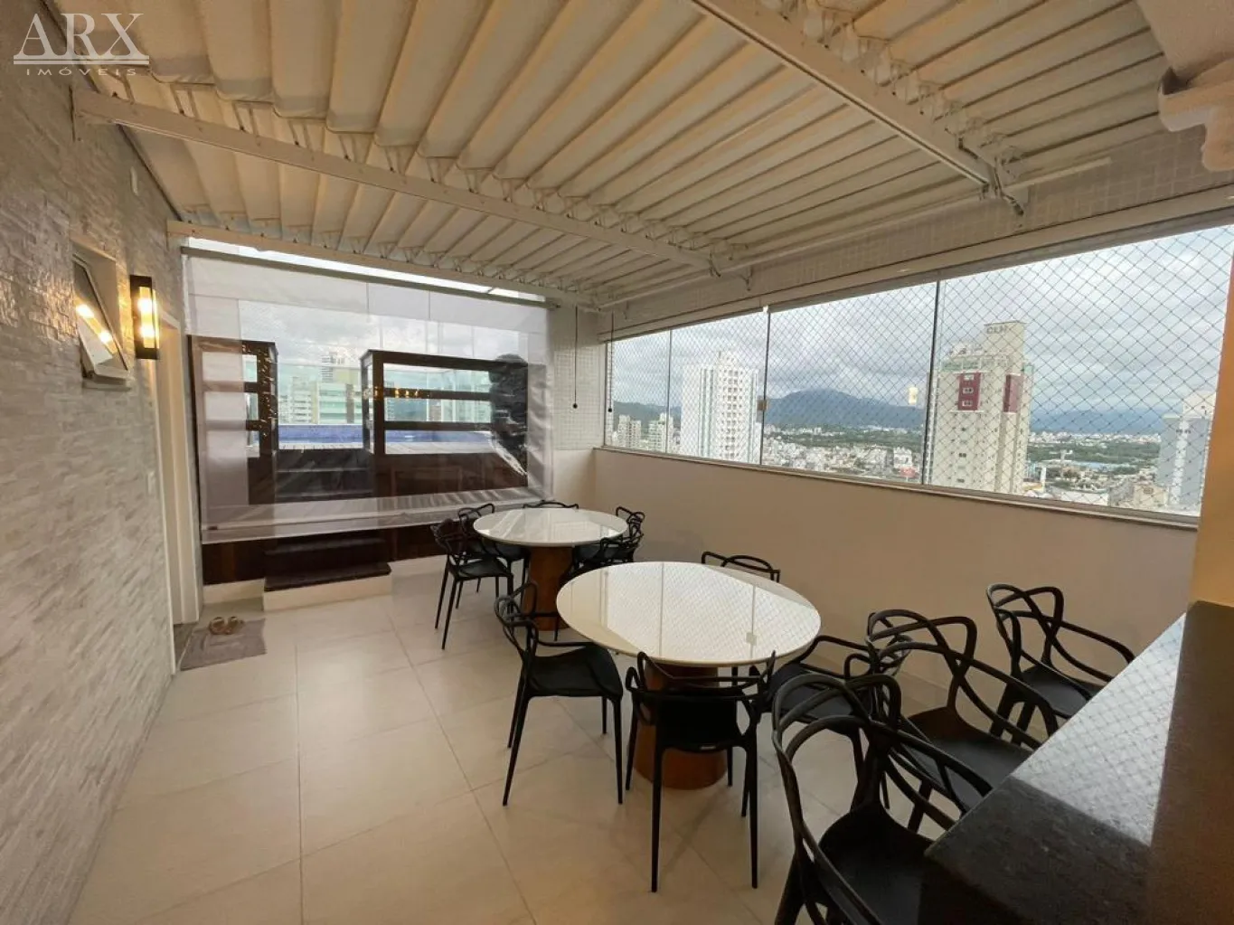 Cobertura duplex finamente mobiliada, no Esquina di Fiore em Balneário Camboriú — foto 6