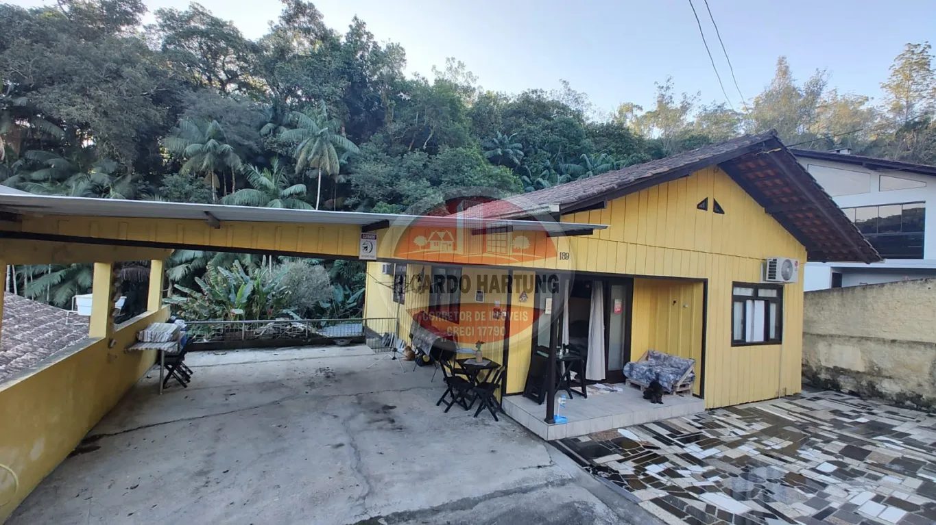 Casa mista localizada no bairro da Glória em Blumenau-SC - foto 1