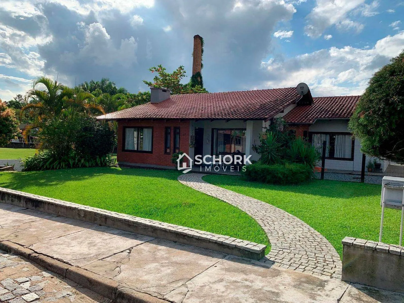 Casa com 3 dormitórios à venda, 210 m por R$ 900.000,00 - Quintino - Timbó/SC - foto 1