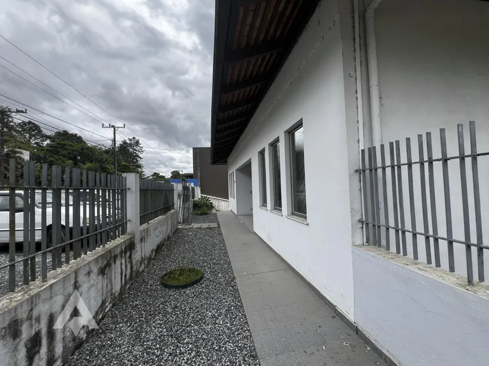 Casa comercial para Locação por R$ 6.000,00-Bairro Salto do Norte-Blumenau/SC — foto 2