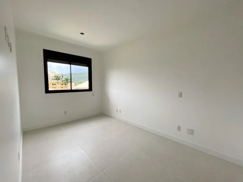 Apartamento em Florianópolis - foto 1