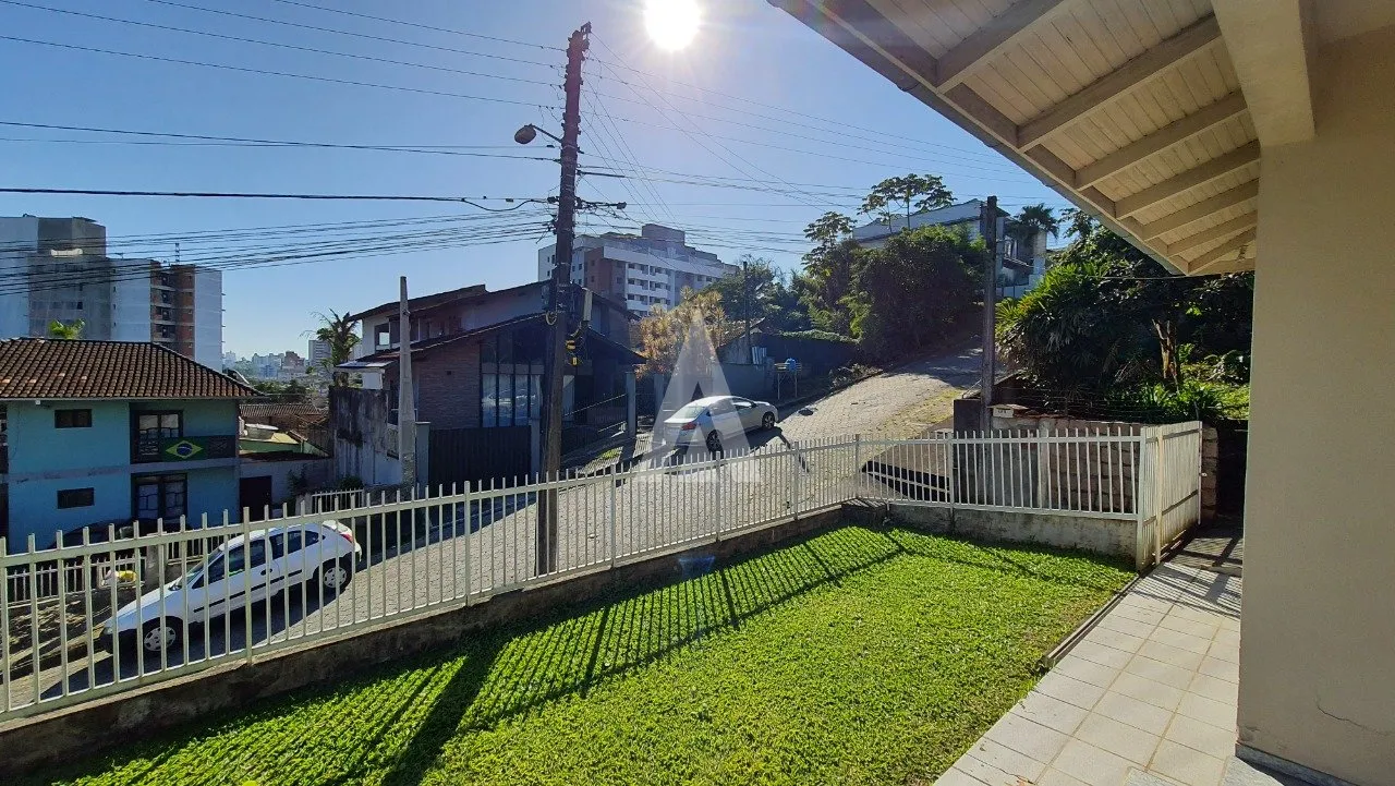 Casa com 3 quarto(s) à venda no bairro Floresta em Joinville, por R$ 890.000.00. — foto 7
