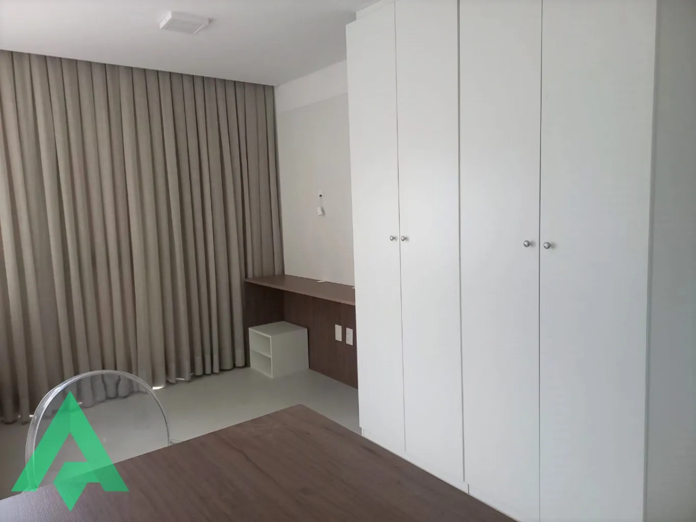 Lindo loft mobiliado à venda, no Centro de Blumenau!! — foto 2