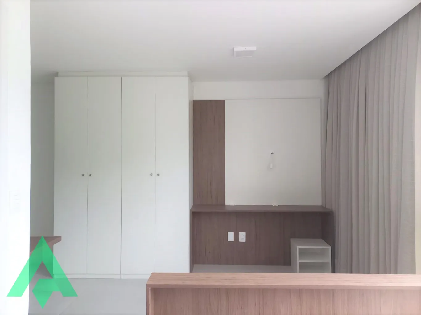 Lindo loft mobiliado à venda, no Centro de Blumenau!! — foto 2