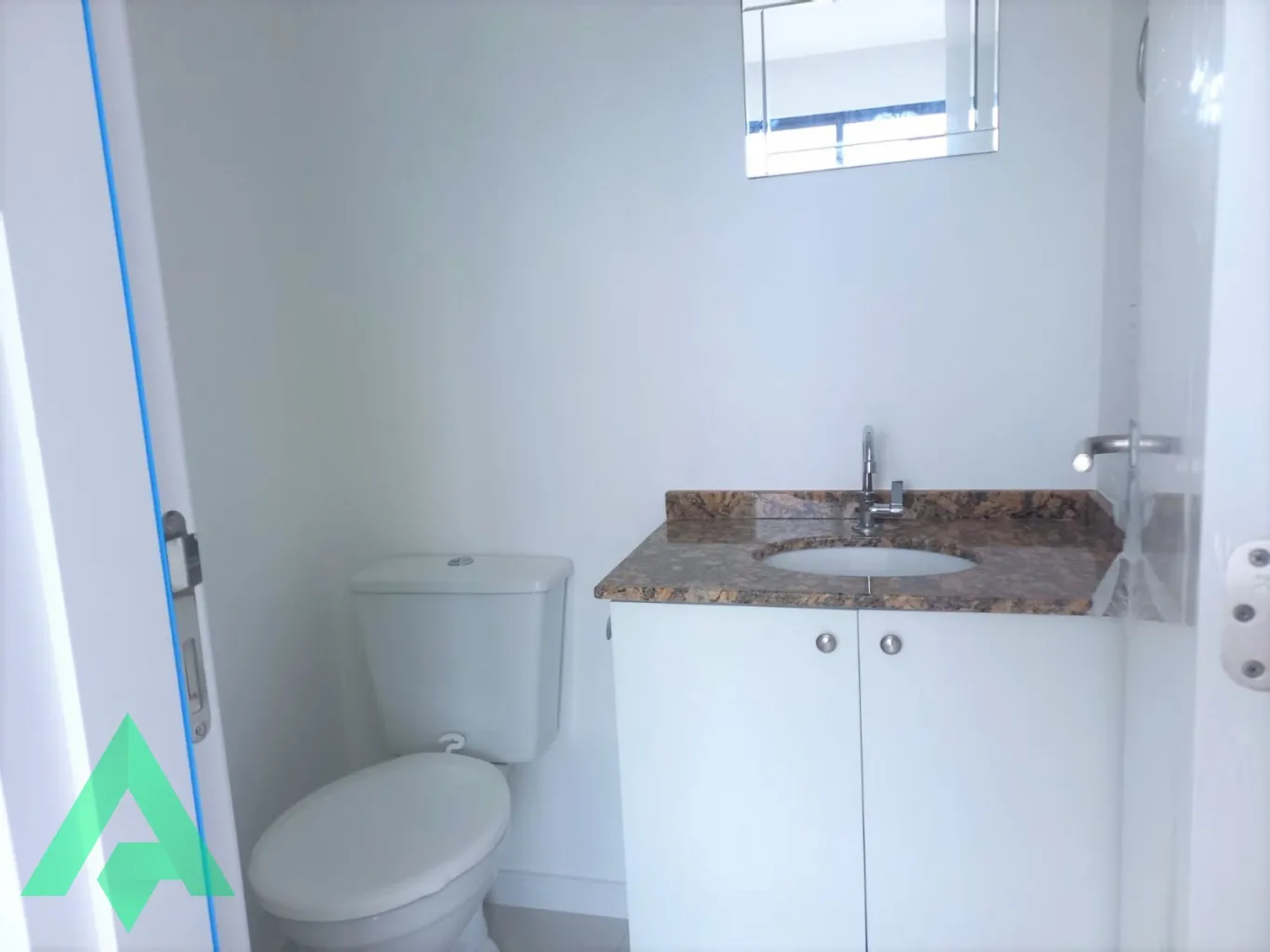 Lindo loft mobiliado à venda, no Centro de Blumenau!! — foto 4