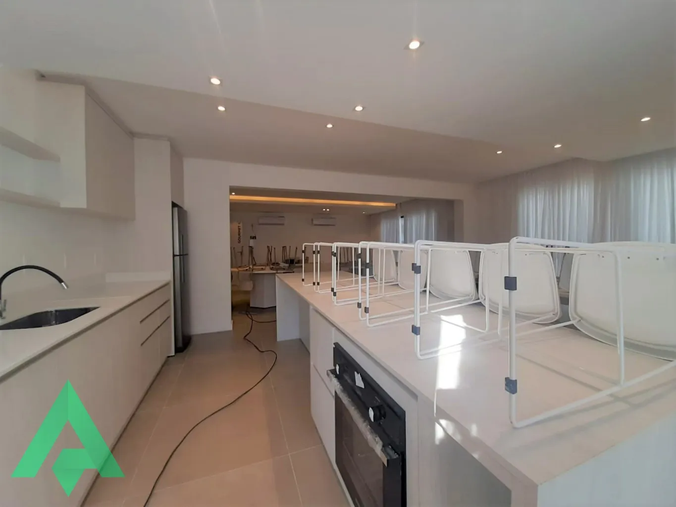 Lindo loft mobiliado à venda, no Centro de Blumenau!! — foto 6