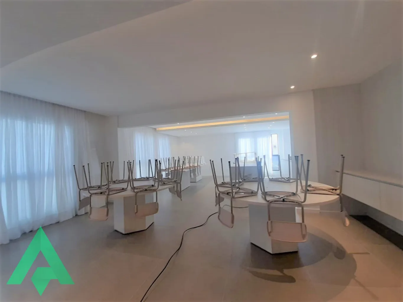 Lindo loft mobiliado à venda, no Centro de Blumenau!! — foto 7