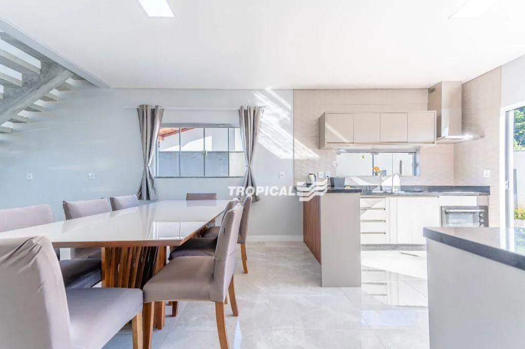 Casa com 3 dormitórios à venda, 230 m por R$ 1.500.000,00 - Belchior Central - Gaspar/SC - foto 1