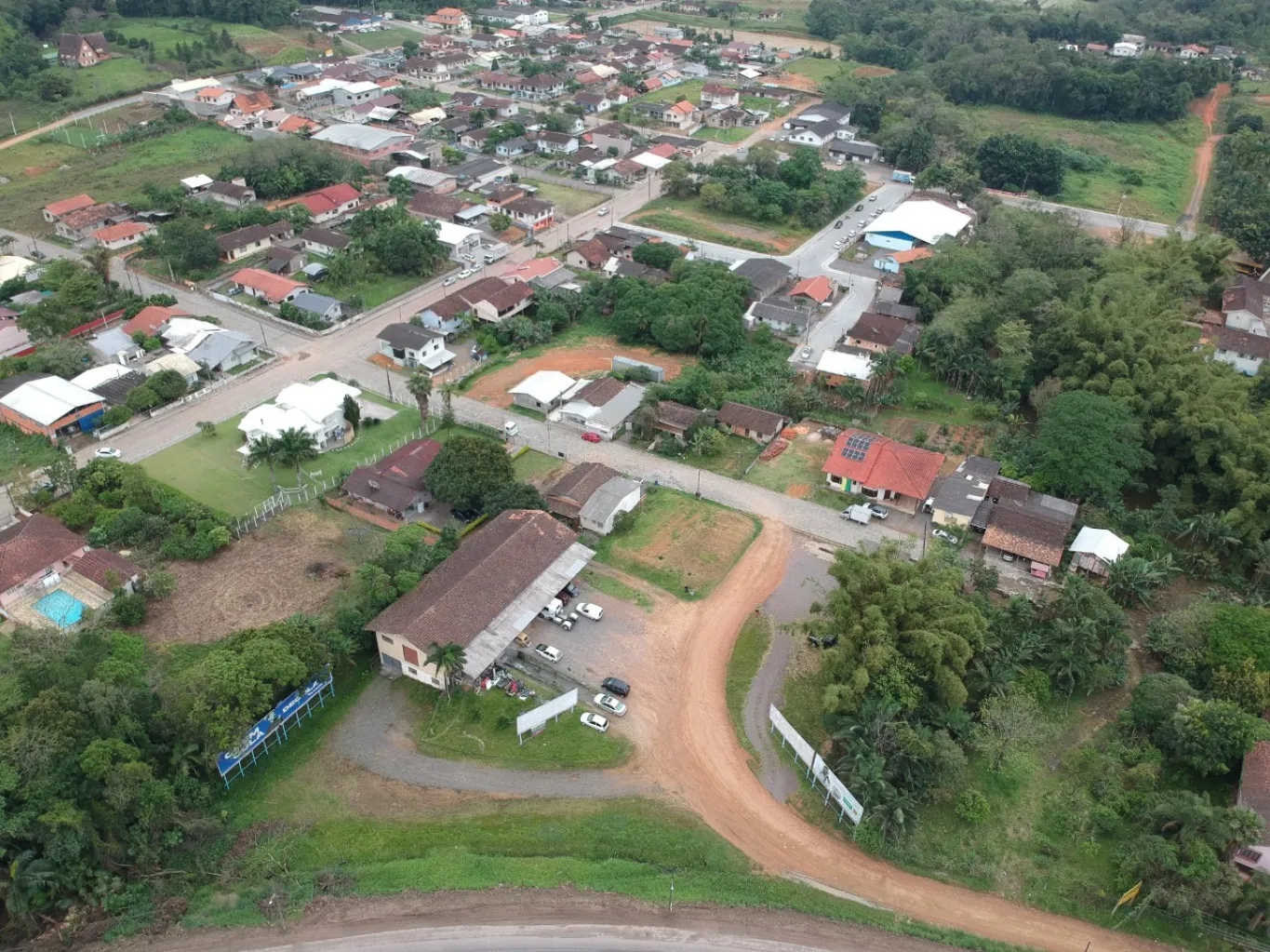 Galpão 700m cidade de Ascurra, Santa Catarina, junto a BR470, com área total de 5.400m. — foto 2