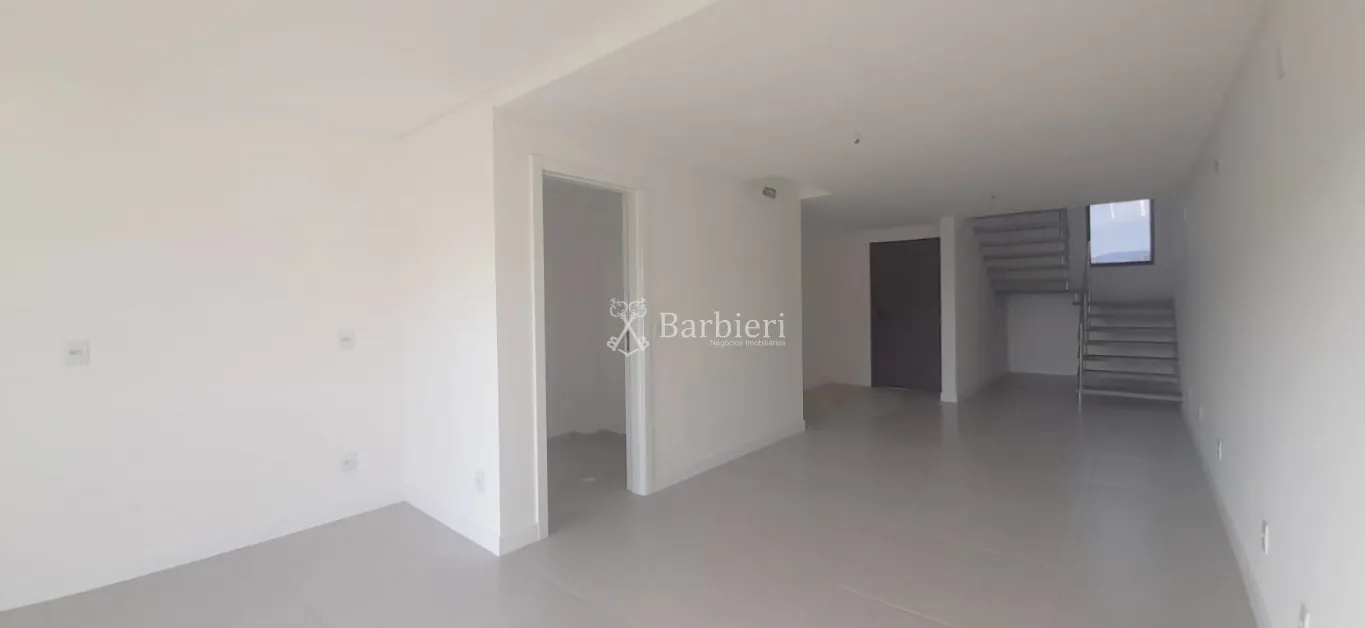 Lindo sobrado com 03 quartos, sendo 01 suíte e 138,00m, à venda por R$ 670.000,00 - bairro Gaspar Mirim, Gaspar-sc - foto 1