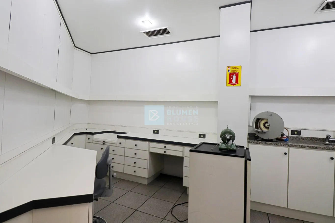 Sala comercial no Centro de Blumenau! — foto 7