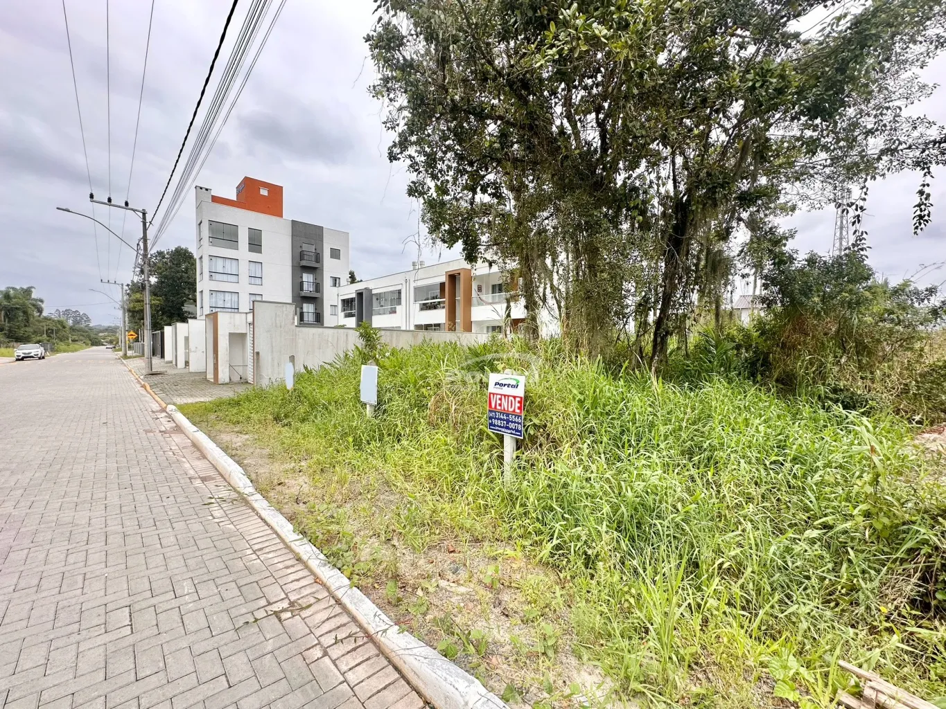 Terreno com 393,36m, a cerca de 400 metros do mar, no centro de Balneário Piçarras/SC (Cód. 16044) — foto 2