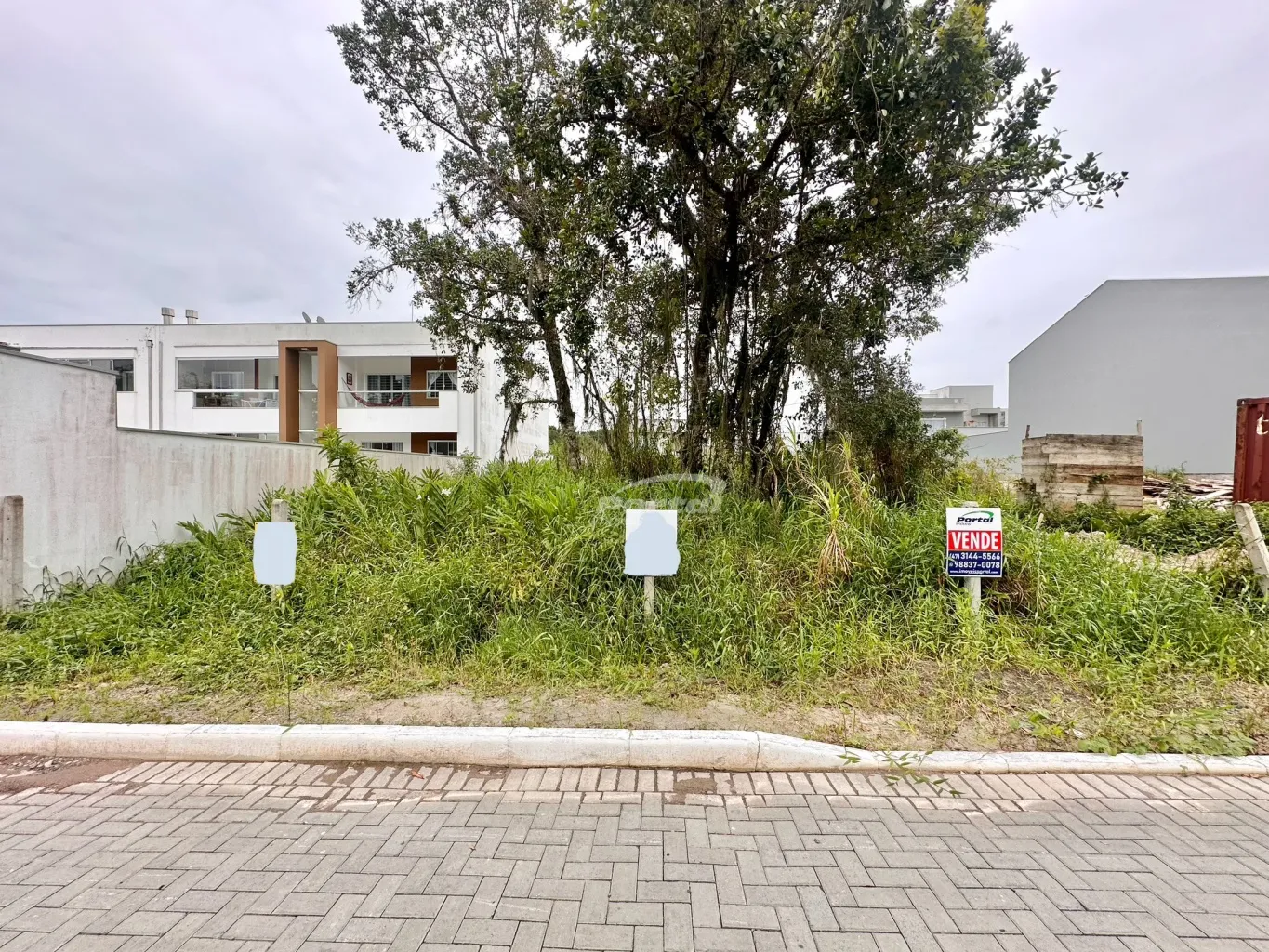 Terreno com 393,36m, a cerca de 400 metros do mar, no centro de Balneário Piçarras/SC (Cód. 16044) — foto 3
