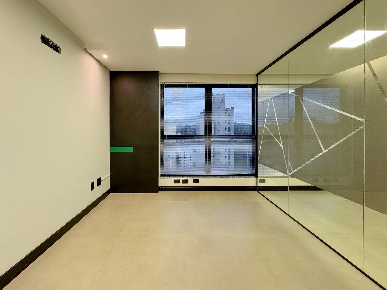 Sala Comercial para locação- Área útil (privativa) 78,00 m e 02 vaga - Jardim Blumenau, Blumenau - Agende seu horário! — foto 5
