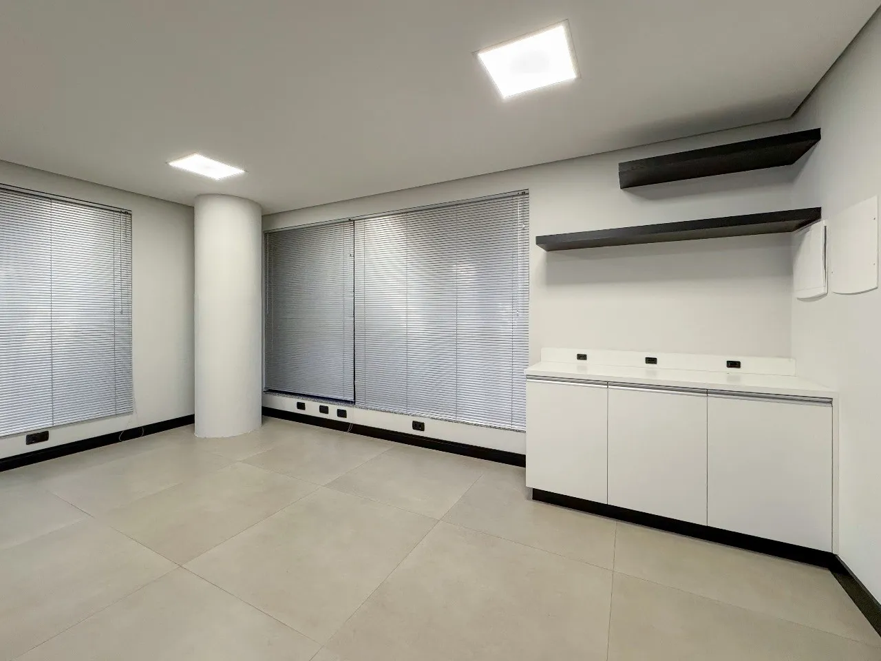 Sala Comercial para locação- Área útil (privativa) 78,00 m e 02 vaga - Jardim Blumenau, Blumenau - Agende seu horário! — foto 7