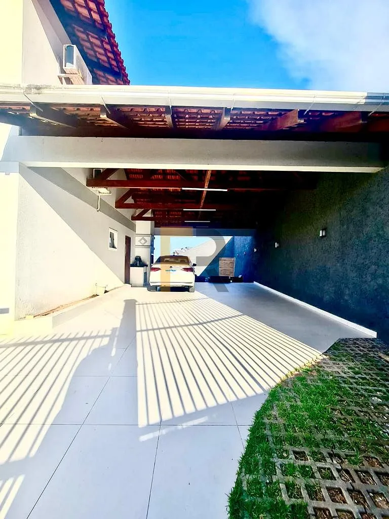 Casa no Bairro Centro em Gaspar com 3 Dormitórios (3 suítes) e 327 m — foto 4
